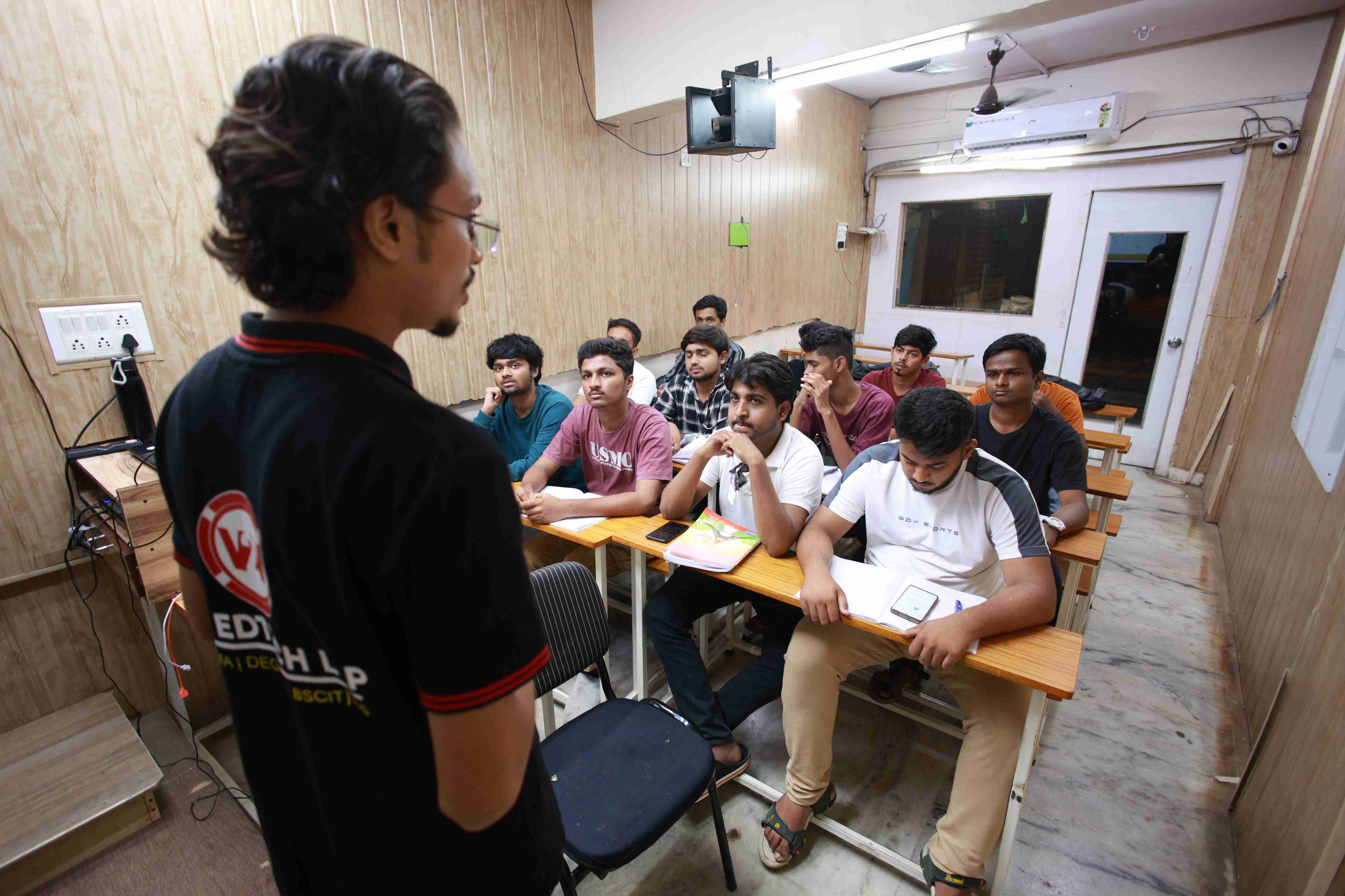 Educator - V2V EdTech LLP & Excellent Tutorials